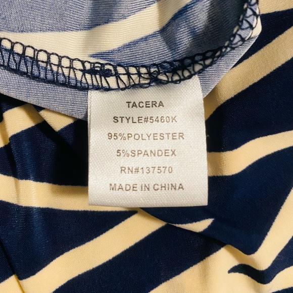 Women’s Tacera Navy/Off White Zig Zag Striped Dress with Belted Sinch Waist - Picture 4 of 6